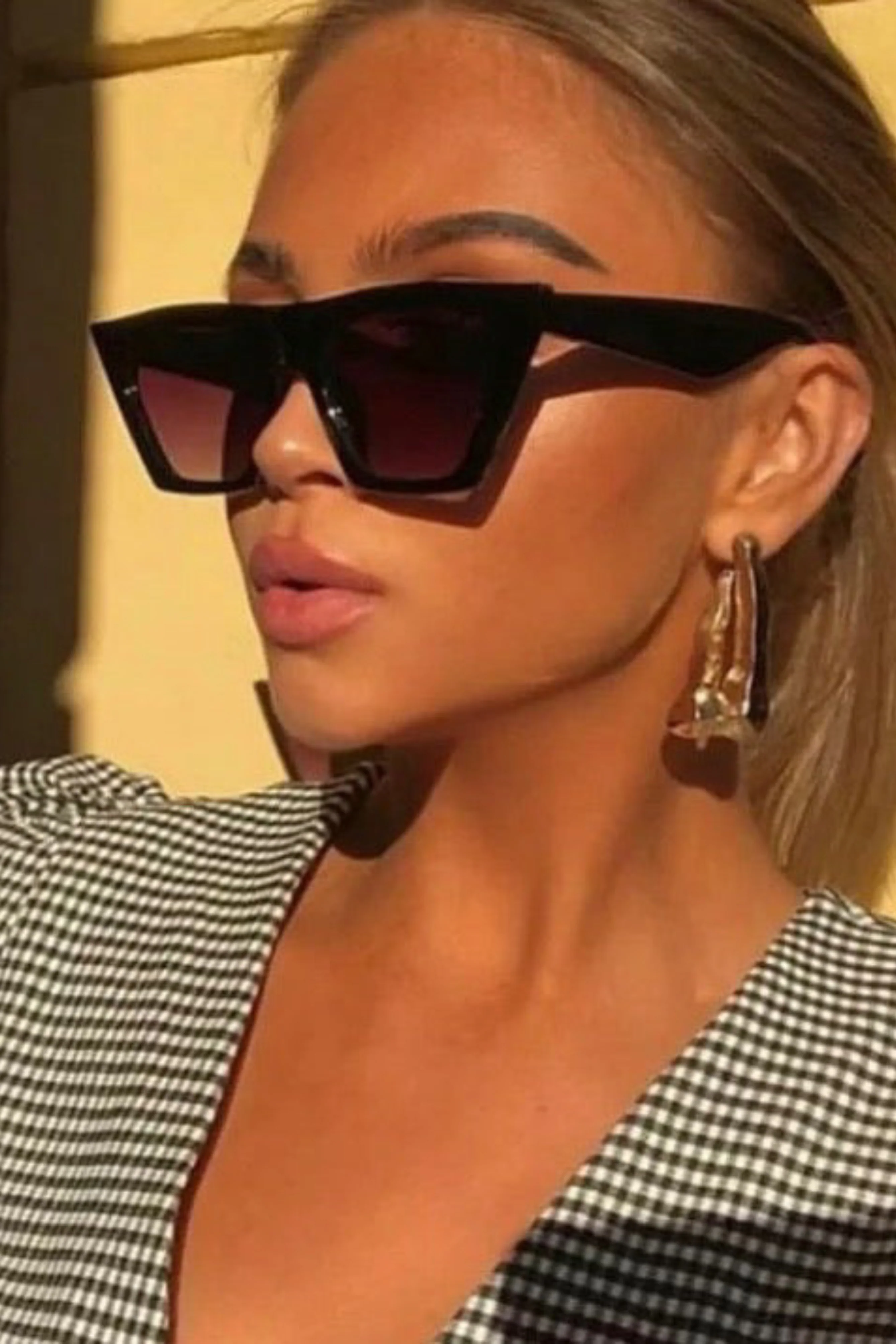Modern Cat-Eye Style Sunglasses